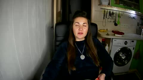 Snapshot of marinettaqhot chatting on December 29, 2:38 am MarinettaQhot online show from December 29, 2:38 am