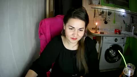 Snapshot of marinettaqhot chatting on January 25, 9:57 pm MarinettaQhot online show from January 25, 9:57 pm