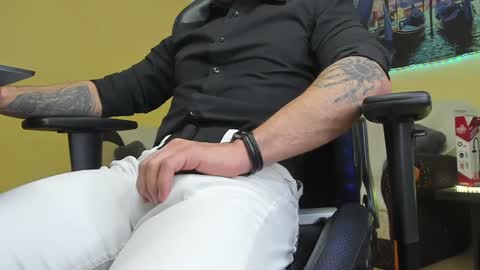 Snapshot of marioslim chatting on February 8, 5:39 pm marioslim online show from February 8, 5:39 pm