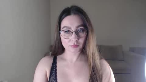 Snapshot of marishaarimova chatting on October 17, 4:42 pm Marisha Arimova online show from October 17, 4:42 pm