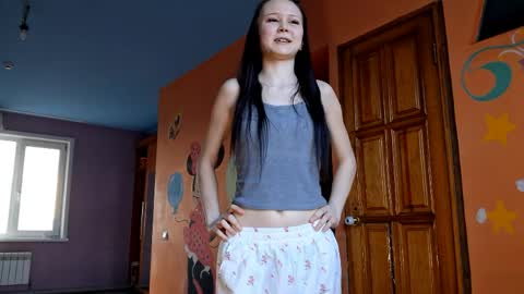 Snapshot of marismiler chatting on April 7, 11:21 am Mari online show from April 7, 11:21 am