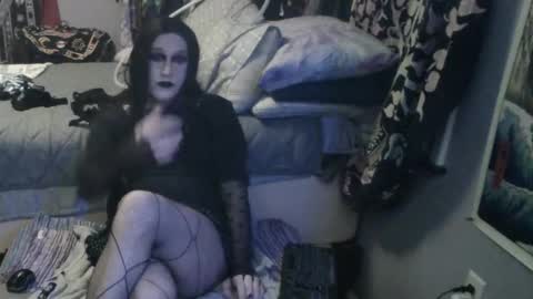 Snapshot of marissa_moans chatting on March 10, 6:05 am marissa online show from March 10, 6:05 am