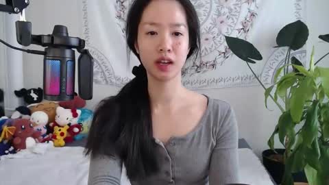Snapshot of marissapeach chatting on April 4, 1:19 pm MarissaPeach online show from April 4, 1:19 pm