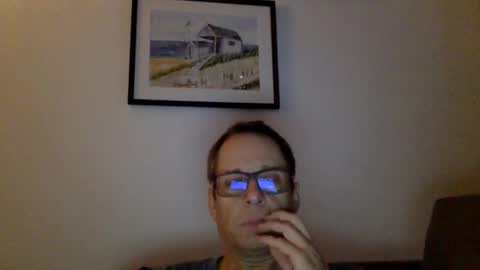 Snapshot of mark32571 chatting on December 4, 7:06 am Little Mark online show from December 4, 7:06 am