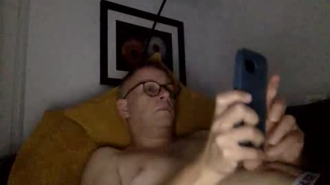 Snapshot of mark32571 chatting on September 22, 10:50 am Little Mark online show from September 22, 10:50 am