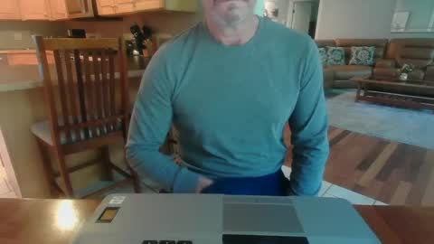 Mark online show from October 8, 2:47 pm