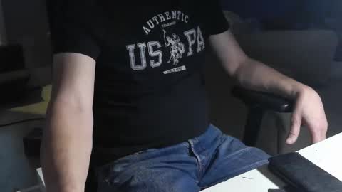 Snapshot of mark50569 chatting on April 5, 9:01 pm mark50569 online show from April 5, 9:01 pm