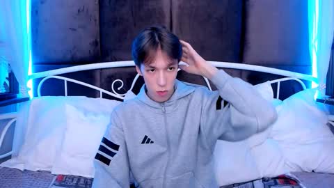 Mark online show from October 4, 4:05 pm