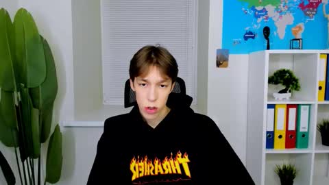 Mark online show from October 6, 10:45 am