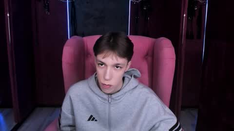 Mark online show from October 19, 10:49 am