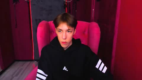 Mark online show from October 20, 10:49 am