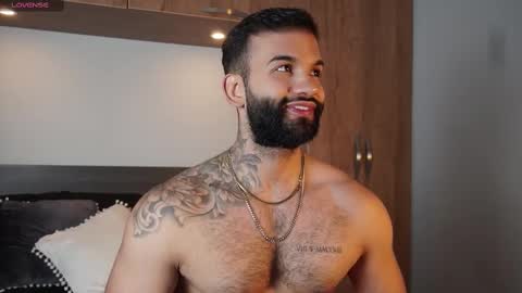 Mark online show from September 18, 9:39 pm