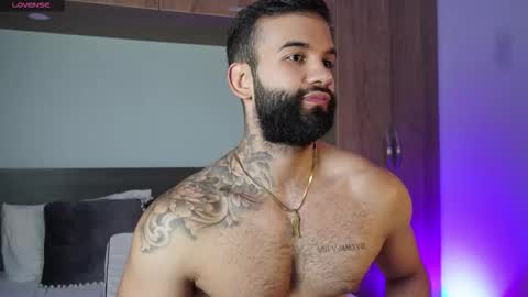 Mark online show from October 6, 9:01 pm