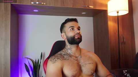 Mark online show from November 10, 12:09 am