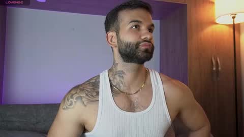 Mark online show from February 10, 11:31 pm