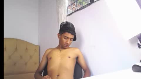 Snapshot of mark_hernandez_ds chatting on October 27, 1:26 pm Mark online show from October 27, 1:26 pm