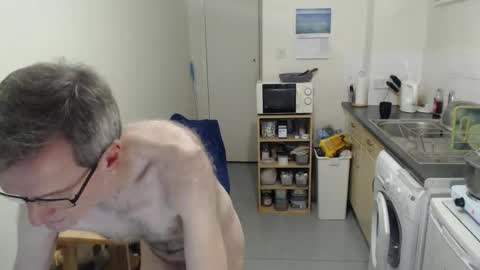 mark_islington online show from September 24, 6:22 pm