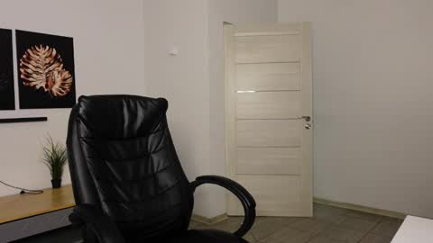 MARK KARSON online show from February 24, 5:55 pm