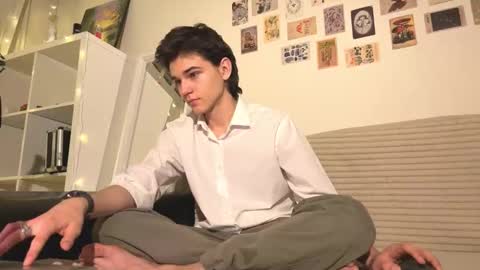 Mark online show from November 20, 3:12 pm