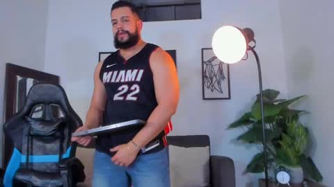 mark_x23 online show from May 10, 3:12 am