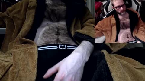 markass87 online show from May 17, 3:04 am