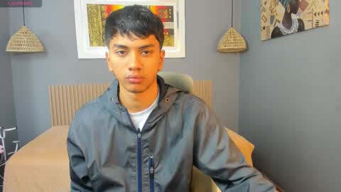 Snapshot of markbowie chatting on September 10, 11:32 am markbowie online show from September 10, 11:32 am