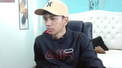 Snapshot of markbowie chatting on September 28, 11:48 am markbowie online show from September 28, 11:48 am