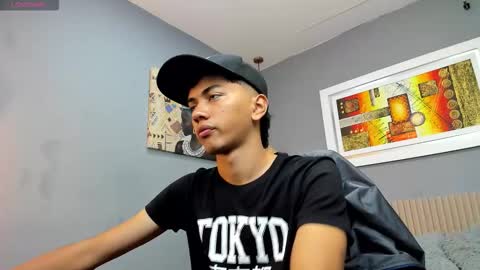 Snapshot of markbowie chatting on October 3, 11:29 am markbowie online show from October 3, 11:29 am