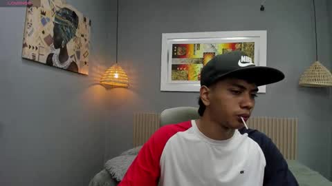 Snapshot of markbowie chatting on October 10, 11:53 am markbowie online show from October 10, 11:53 am