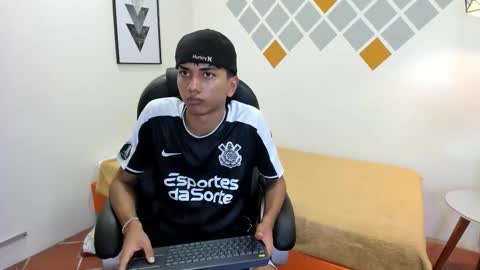 Snapshot of markbowie chatting on October 23, 1:10 pm markbowie online show from October 23, 1:10 pm