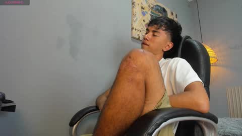 markbowie online show from December 5, 12:25 pm