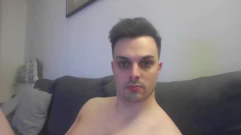 Snapshot of markboy5 chatting on December 18, 2:28 am Mark online show from December 18, 2:28 am