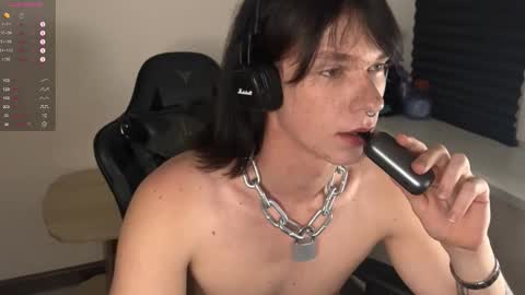 Snapshot of markcarthy chatting on October 14, 3:46 pm Mark online show from October 14, 3:46 pm