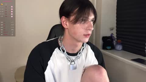 Snapshot of markcarthy chatting on October 17, 6:43 pm Mark online show from October 17, 6:43 pm