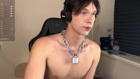 Snapshot of markcarthy chatting on October 21, 3:02 pm Mark online show from October 21, 3:02 pm