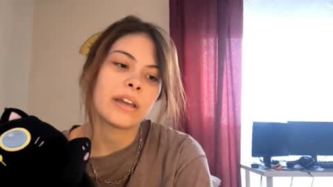 markitabehizadeh online show from February 6, 1:47 pm