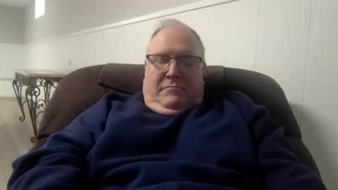 Snapshot of markkb262626 chatting on February 2, 6:39 pm Mark online show from February 2, 6:39 pm