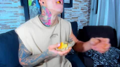 Snapshot of marko_toro__ chatting on January 25, 2:37 am Sebastian online show from January 25, 2:37 am