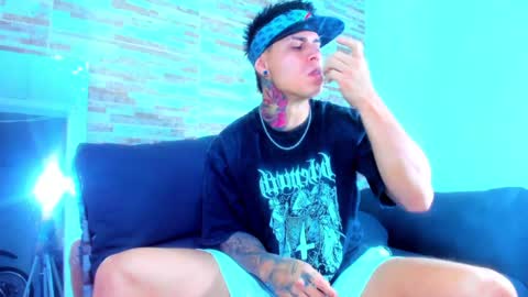 Snapshot of marko_toro__ chatting on January 28, 9:51 am Sebastian online show from January 28, 9:51 am