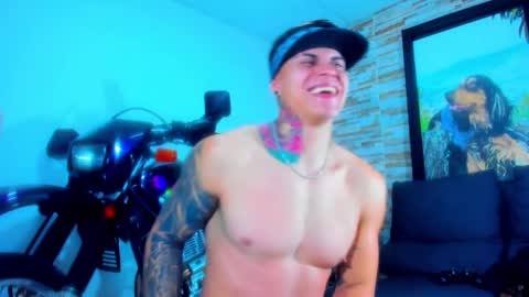 Snapshot of marko_toro__ chatting on March 5, 6:23 am Sebastian online show from March 5, 6:23 am