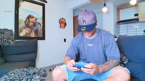 Snapshot of marko_toro__ chatting on October 20, 8:31 pm Sebastian online show from October 20, 8:31 pm