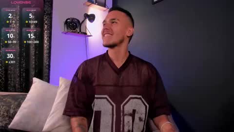 Mark Santos online show from November 23, 8:36 am