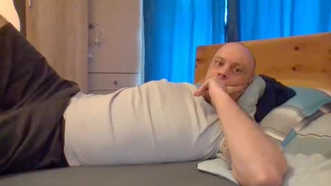 markus_7 online show from February 26, 8:24 am