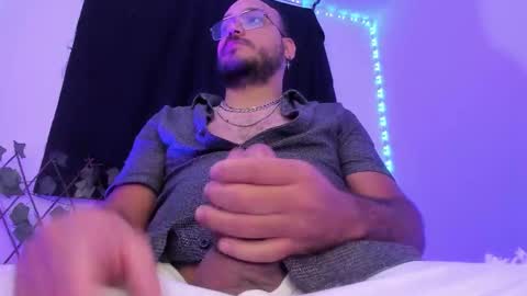 Snapshot of markwolfe1 chatting on October 30, 12:34 am Mark  online show from October 30, 12:34 am