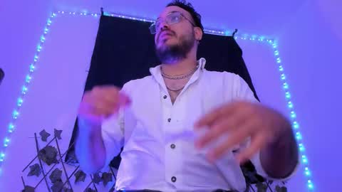 Snapshot of markwolfe1 chatting on October 31, 12:55 am Mark  online show from October 31, 12:55 am