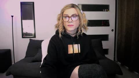 marla85 online show from July 5, 4:19 am