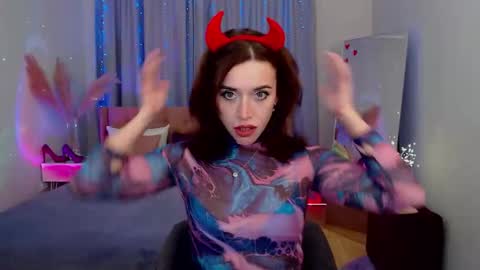 MarlaDewis online show from November 23, 6:24 am