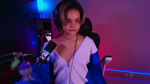 Marlena online show from June 3, 1:46 pm