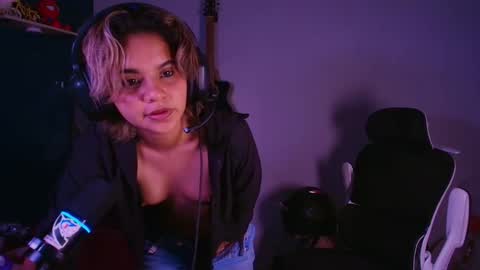 Snapshot of marlena3312 chatting on June 11, 3:32 pm Marlena online show from June 11, 3:32 pm