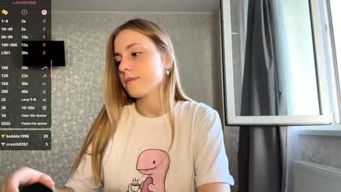 Snapshot of marlenagehlert chatting on September 19, 2:29 pm Olivia online show from September 19, 2:29 pm